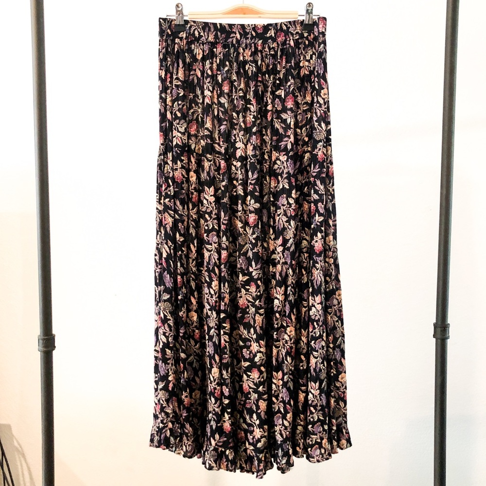 Gorgeous Vintage Floral Maxi Skirt